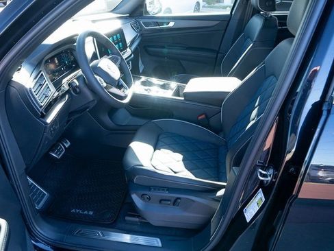 New 2026 Volkswagen Atlas Cross Sport SEL Premium R-Line AWD/4WD image 17