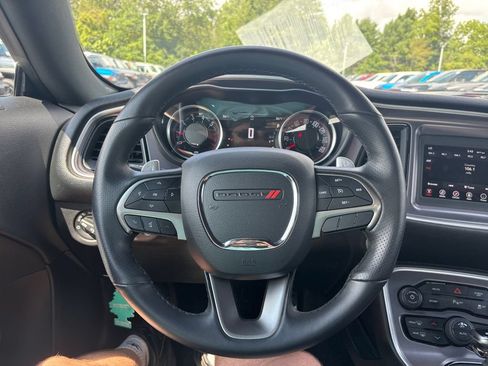 Used 2019 Dodge Challenger R/T RWD image 13