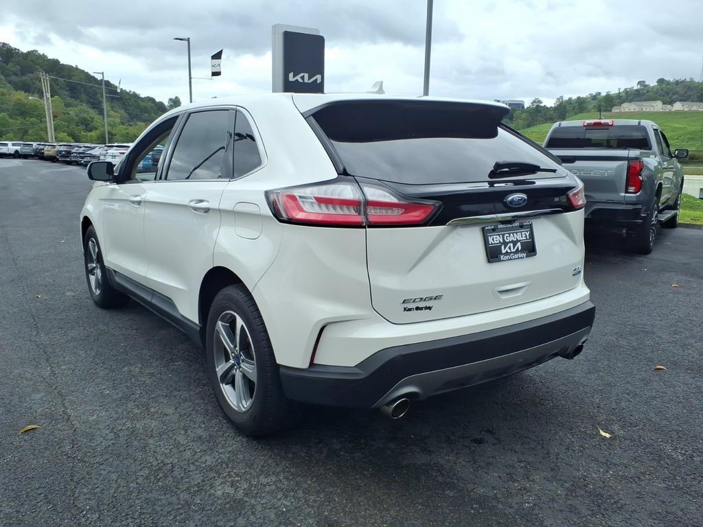 Used 2020 Ford Edge SEL w/ Convenience Package AWD/4WD image 10