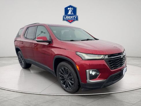 Used 2022 Chevrolet Traverse RS w/ LPO, Floor Liner Package AWD/4WD image 3