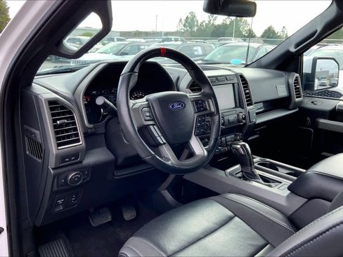 Used 2019 Ford F150 Raptor w/ Equipment Group 802A Luxury image 17