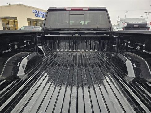 Used 2022 Chevrolet Silverado 2500 LTZ w/ LTZ Convenience Package image 18