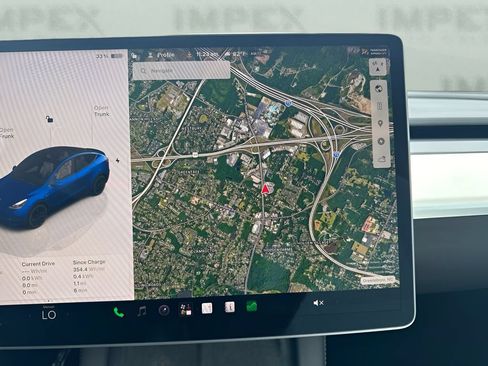 Used 2023 Tesla Model Y Performance AWD/4WD image 11