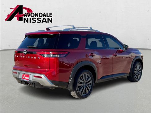 Certified 2025 Nissan Pathfinder SL w/ SL Premium Package image 6