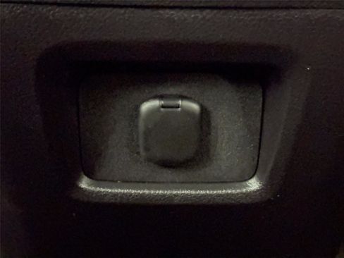 Certified 2025 Toyota Grand Highlander AWD image 38