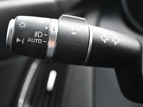 Used 2018 Jaguar E-PACE S image 25