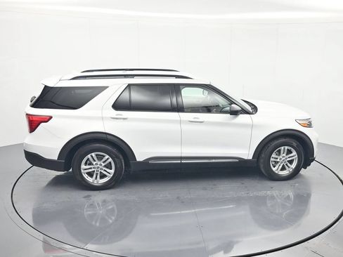 Used 2020 Ford Explorer XLT w/ Equipment Group 202A RWD image 31