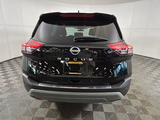 Used 2023 Nissan Rogue FWD video 4