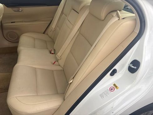 Used 2015 Lexus ES 350 w/ Premium Package FWD image 10