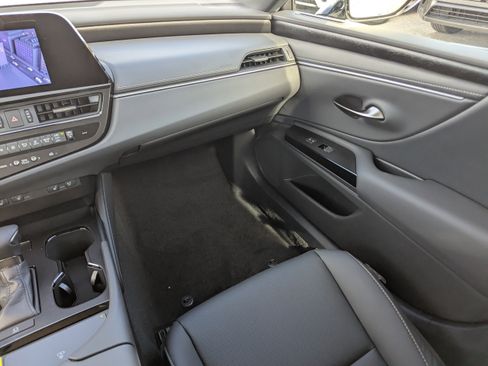 New 2025 Lexus ES 350 w/ Premium Package image 14