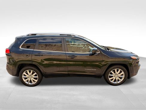 Used 2016 Jeep Cherokee Limited AWD/4WD image 4