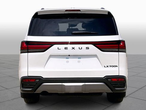 New 2026 Lexus LX 700h Luxury image 5