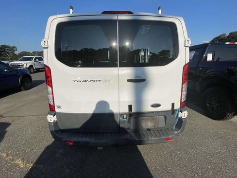 Used 2016 Ford Transit 250 130 Low Roof w/ Exterior Upgrade Package RWD image 5