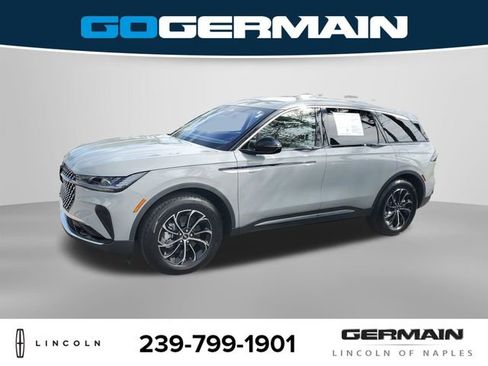 Certified 2026 Lincoln Nautilus Premier image 10