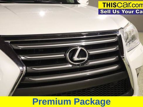 Used 2014 Lexus GX 460 w/ Premium Package AWD/4WD image 12