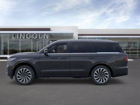 New 2025 Lincoln Navigator Black Label image 3