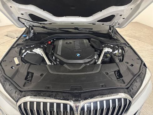Used 2020 BMW 740i w/ Cold Weather Package RWD image 15