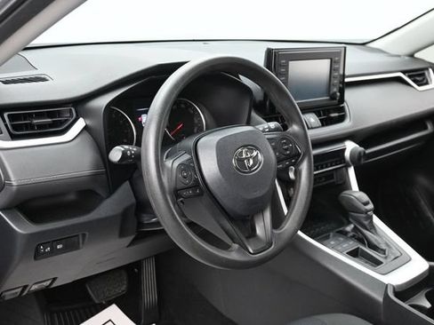Used 2019 Toyota RAV4 LE w/ Carpet Mat Package FWD image 15