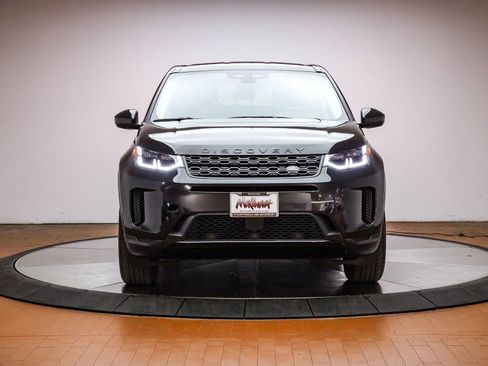 Used 2023 Land Rover Discovery Sport SE image 6