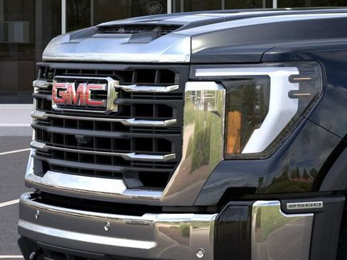 New 2026 GMC Sierra 2500 SLT w/ SLT Premium Package AWD/4WD image 13