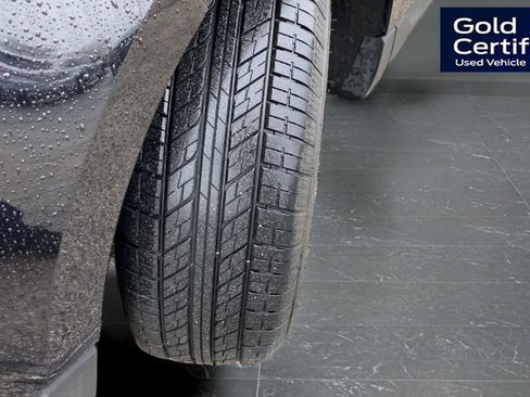 Certified 2024 Ford Edge Titanium AWD/4WD image 36