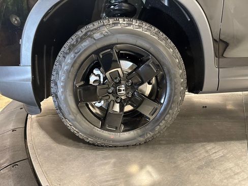 New 2026 Honda Ridgeline Black Edition image 2