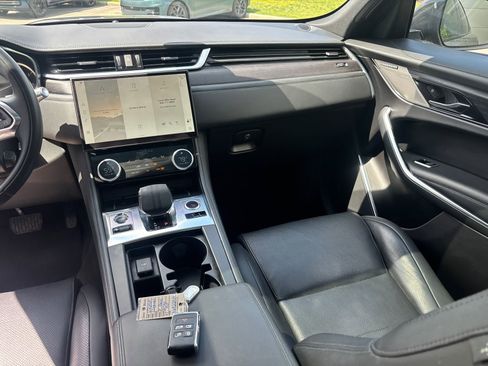 Used 2022 Jaguar F-PACE S AWD/4WD image 27