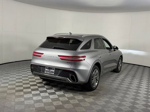 Used 2025 Genesis GV70 2.5T AWD/4WD image 8