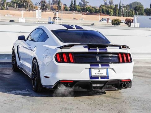 Used 2020 Ford Mustang Shelby GT350 w/ Technology Package image 7