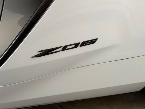 Used 2024 Chevrolet Corvette Z06 w/ Stealth Interior Trim Package RWD image 15