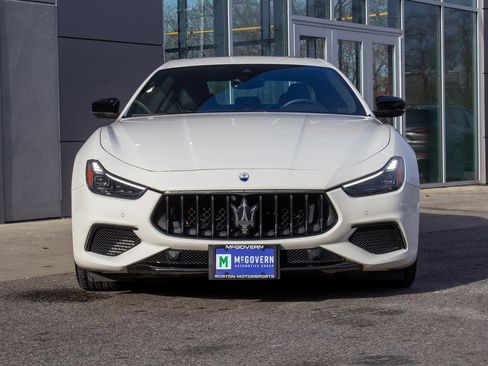 Used 2022 Maserati Ghibli Modena Q4 image 2