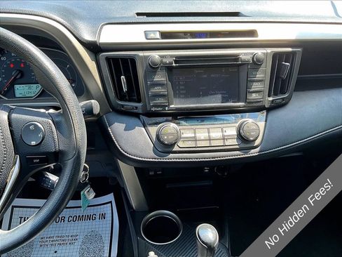 Used 2014 Toyota RAV4 XLE AWD/4WD image 6