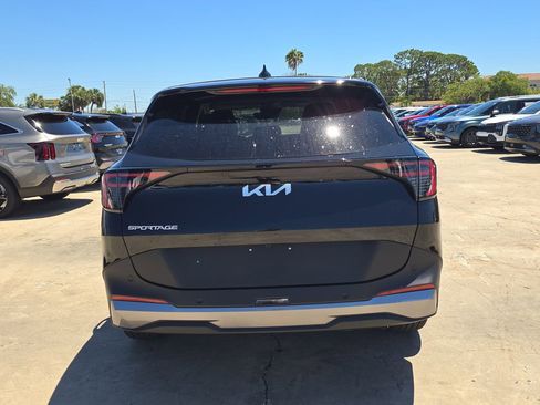 New 2026 Kia Sportage EX FWD image 7