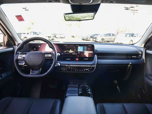 Used 2025 Hyundai Ioniq 5 Limited image 40