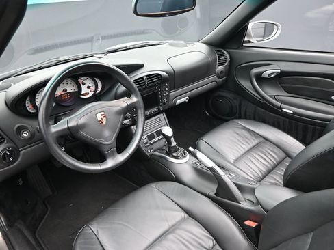 Used 2004 Porsche 911 Turbo image 25