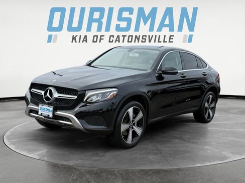Used 2019 Mercedes-Benz GLC 300 4MATIC Coupe image 2