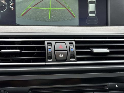 Used 2013 BMW M5 RWD image 14