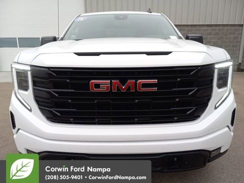 Used 2025 GMC Sierra 1500 Elevation image 8