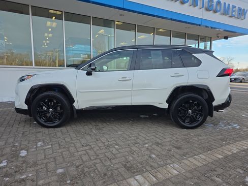 Used 2022 Toyota RAV4 XSE image 2