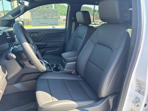 New 2026 Chevrolet Colorado LT w/ LT Convenience Package AWD/4WD image 10