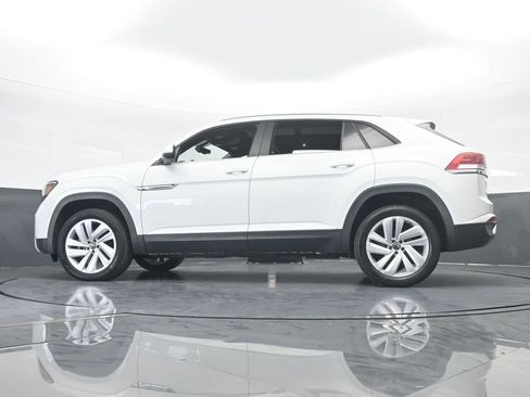 Used 2021 Volkswagen Atlas Cross Sport SE w/ Panoramic Sunroof Package image 62