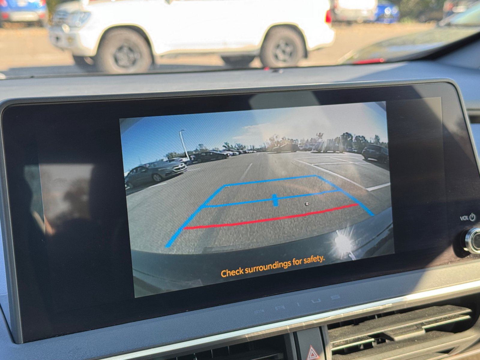 Used 2023 Toyota Prius XLE AWD/4WD image 22