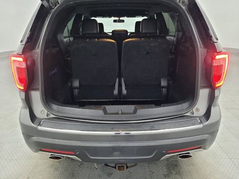 Used 2018 Ford Explorer Limited image 29