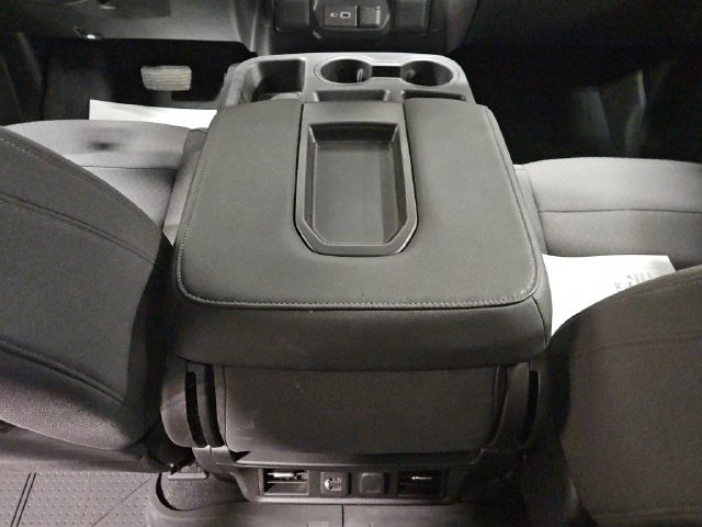 Used 2021 Chevrolet Silverado 1500 LT AWD/4WD image 15