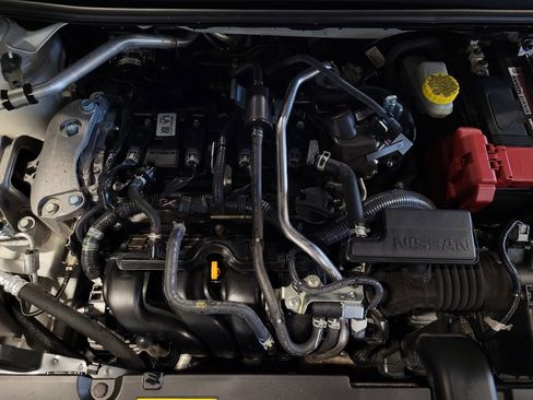 Used 2024 Nissan Sentra SV FWD image 30