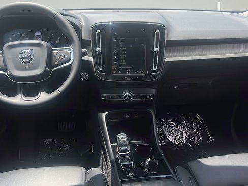 Used 2019 Volvo XC40 T5 Inscription AWD/4WD image 19