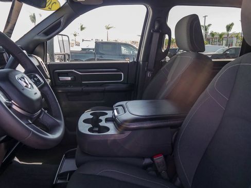 Used 2025 RAM 2500 Big Horn AWD/4WD image 17
