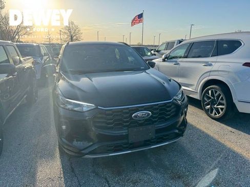 Used 2023 Ford Escape ST-Line Select w/ Tech Pack #2 image 3