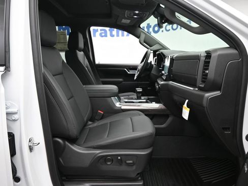 Used 2025 Chevrolet Silverado 1500 LTZ w/ LTZ Premium Package image 7