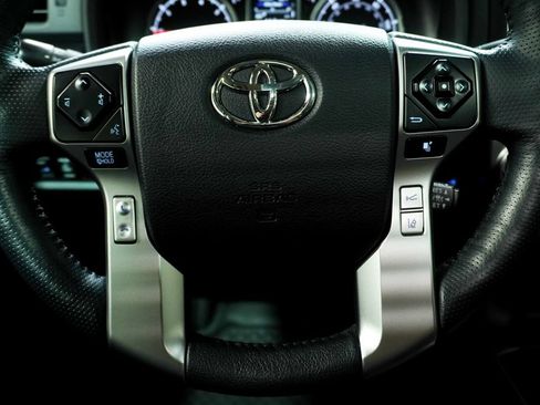 Certified 2024 Toyota 4Runner Limited AWD/4WD image 18